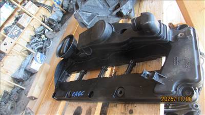 Audi A4 (B8 - 8K) 2.0 TDI quattro szelepfedél 03l103469a