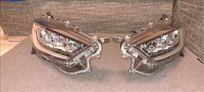 Toyota Yaris (XP210) fényszóró párban