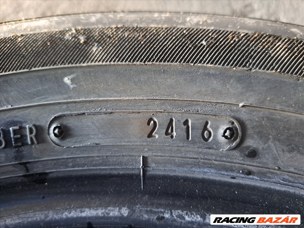 2db 215/60 R17 DUNLOP Nyári gumi eladó!!! ára! 10000Ft/db Állapota: 5mm minta 5. kép