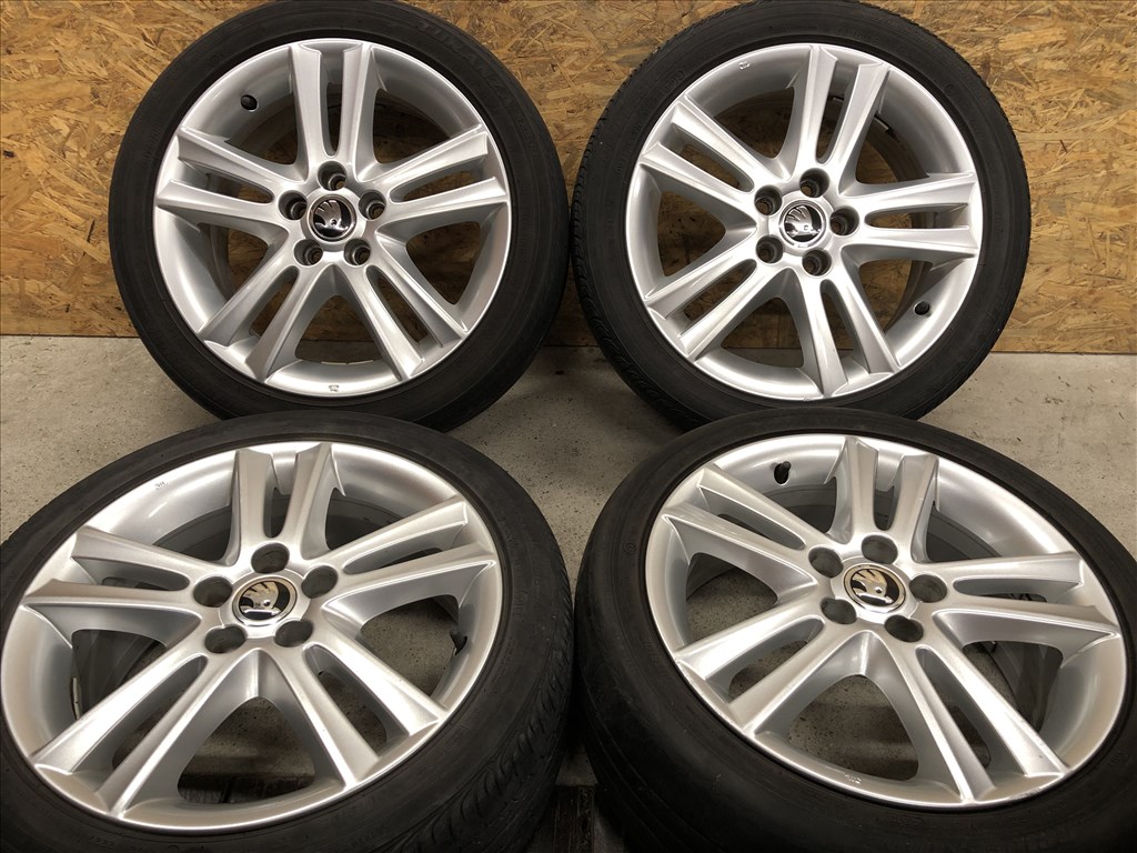 16 col gyári Skoda Fabia 5x100 alufelni16 colos 1. kép