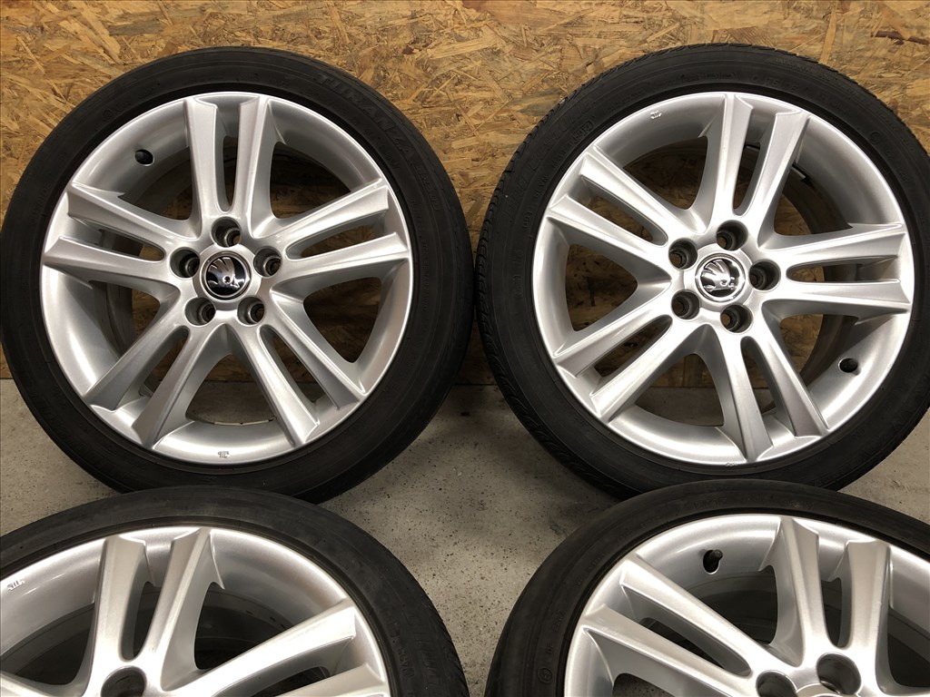 16 col gyári Skoda Fabia 5x100 alufelni16 colos 2. kép