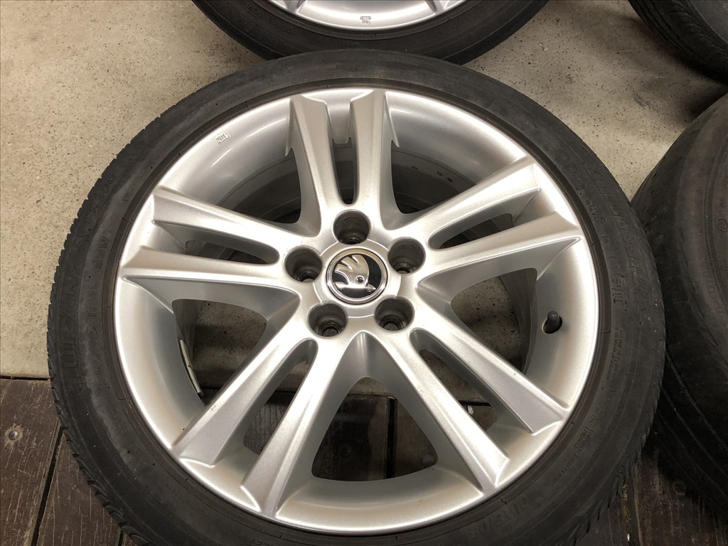 16 col gyári Skoda Fabia 5x100 alufelni16 colos 6. kép