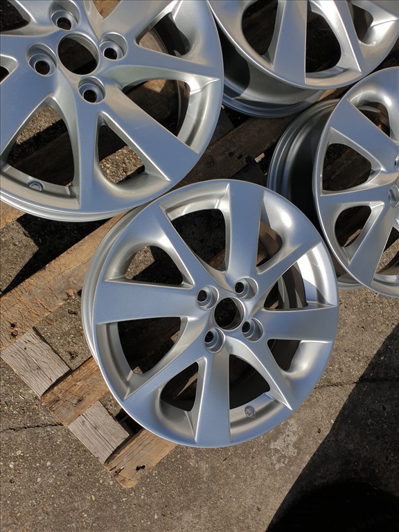 16" 4x100 Toyota Yaris 3. kép