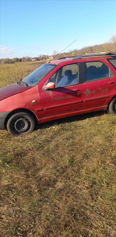 Fiat Palio Weekend bontott alkatrészei 5. kép