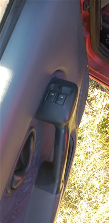 Fiat Palio Weekend bontott alkatrészei 11. kép