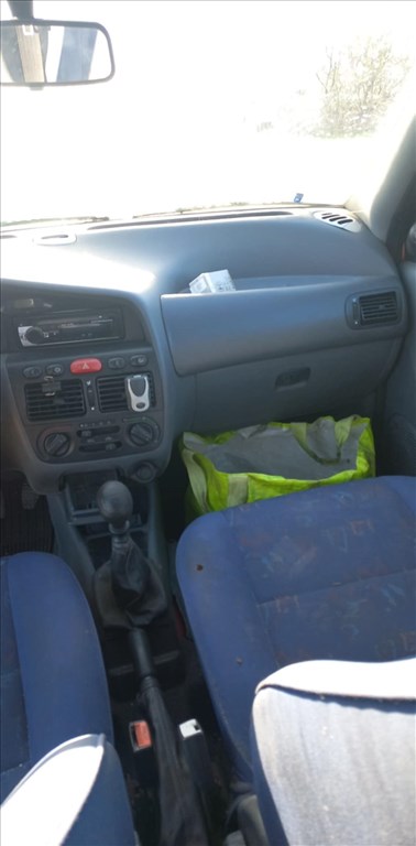 Fiat Palio Weekend bontott alkatrészei 12. kép