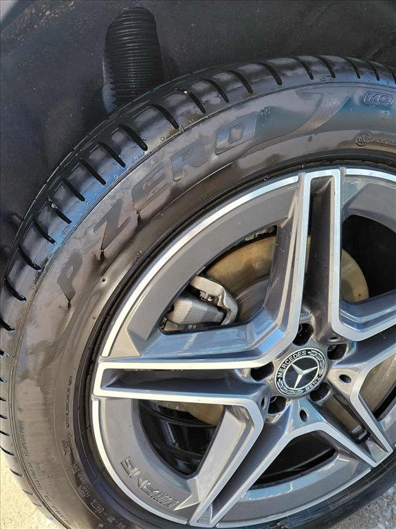  235/5019" újszerű Pirelli nyári gumi gumi 1. kép