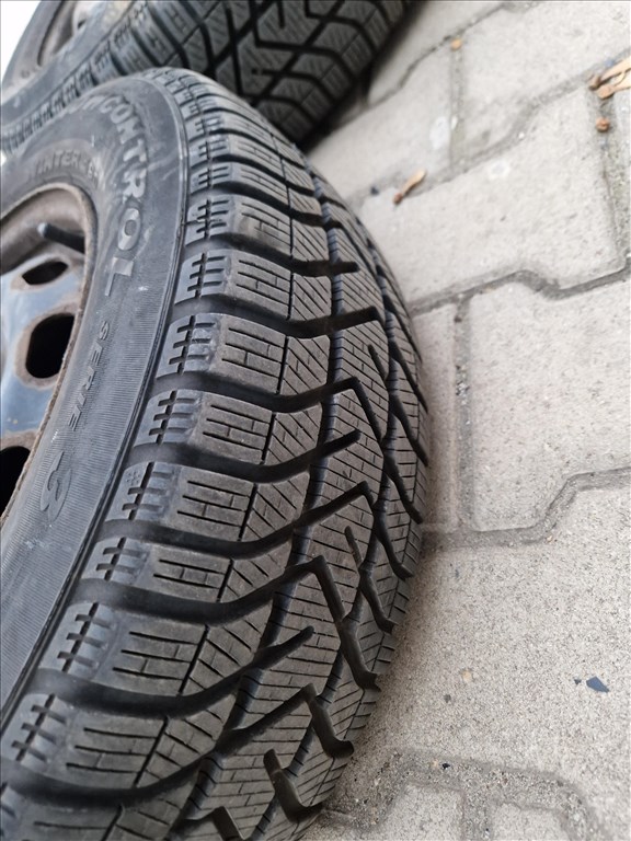  2 db 5x100 15" lemezfelni, rajta 195/65 Pirelli téli gumi (26195) 12. kép