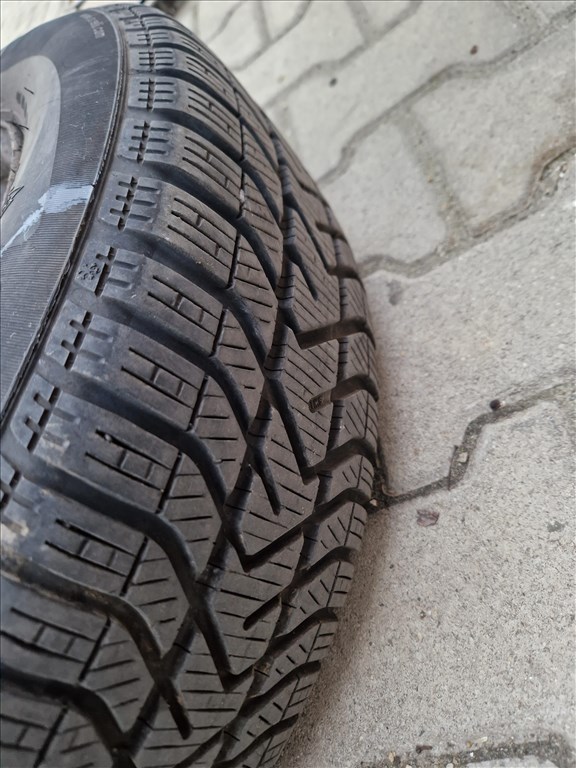  2 db 5x100 15" lemezfelni, rajta 195/65 Pirelli téli gumi (26195) 13. kép