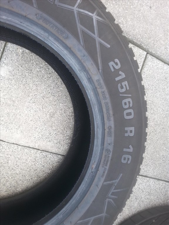  215/60R16 Vredestein Wintrac újszerű téli gumi  3. kép