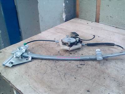 VOLVO S40 2000.06.01-2004.05.31 Bal első ablakemelő szerkezet elektromos