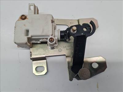 Volkswagen Golf IV kombi, Volkswagen Bora kombi csomagtér nyitó motor (25564) 1j9827425d