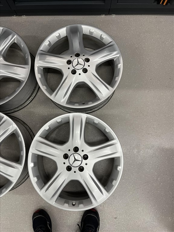  5x112 lyukosztású 8JJ 19" használt alufelni 1. kép