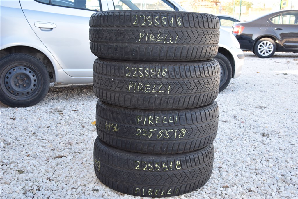  225/5518" újszerű Pirelli téli gumi gumi 1. kép