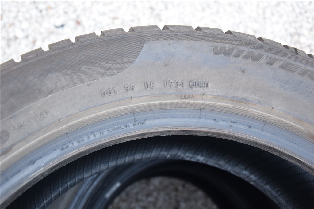  225/5518" újszerű Pirelli téli gumi gumi 4. kép