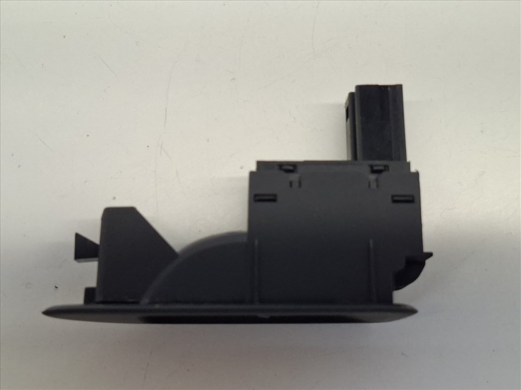 Volkswagen Golf VI ablakemelő kapcsoló gomb 5K4 868 346 (25972) 5. kép