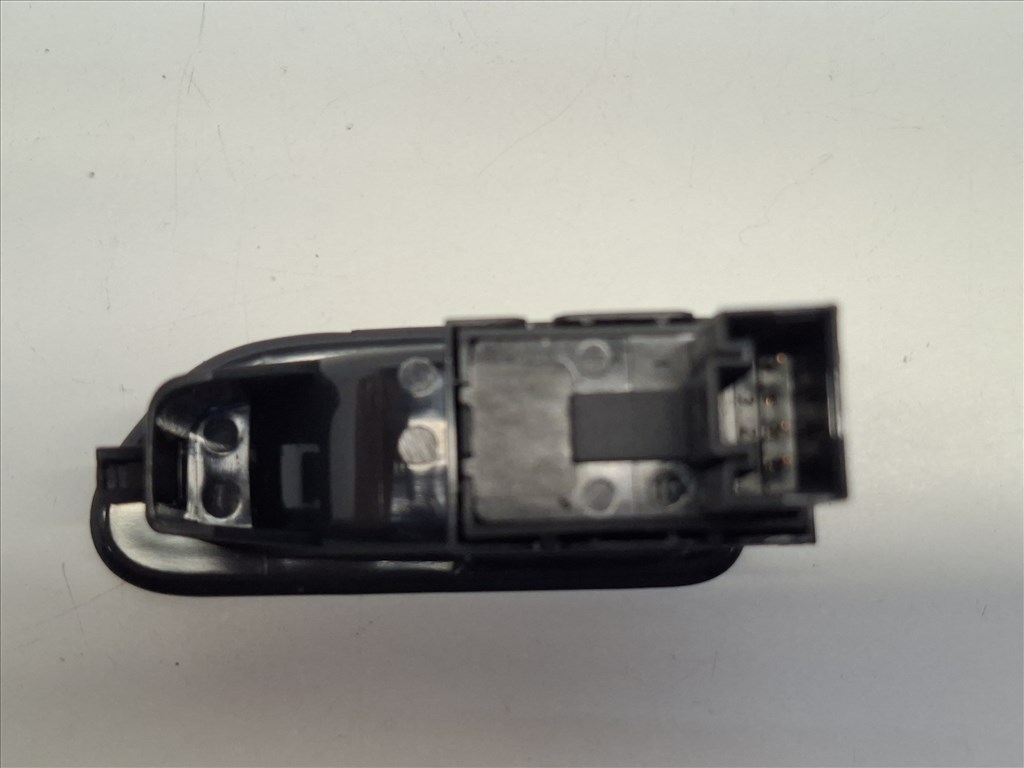 Volkswagen Golf VI ablakemelő kapcsoló gomb 5K4 868 346 (25972) 6. kép