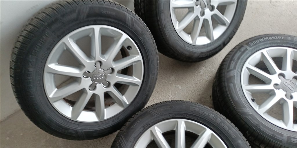  5x112 lyukosztású 16" újszerű (gyári felni) alufelni, rajta 225/55 új Petlas téli gumi gumi  2. kép