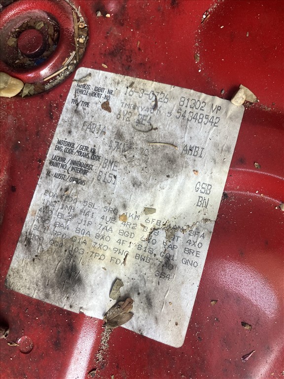 Skoda Fabia I bontott alkatrészei 8151 szín  9. kép