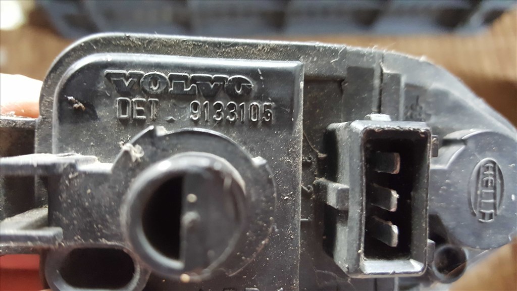 Volvo 9133105 850 index égőfoglalat 4. kép