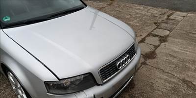 Audi A4 B6 géptetö