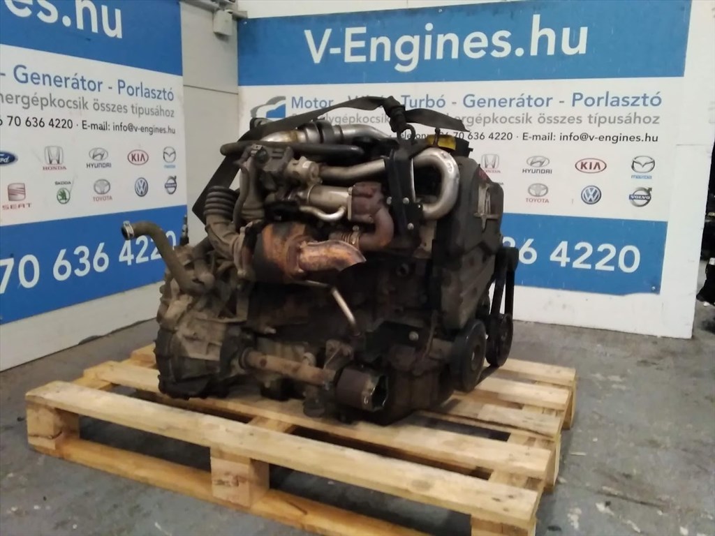 Renault K9KN764 bontott motor  2. kép
