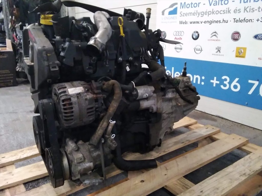 Renault K9KN764 bontott motor  3. kép