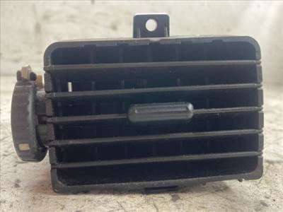 NISSAN ALMERA II Bal Szellőző