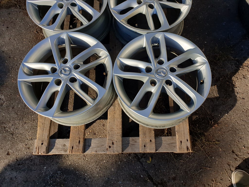 16" 5x114,3 Mazda 2. kép