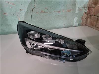 Ford Focus Mk4 Jobb első fényszóró (2018-)