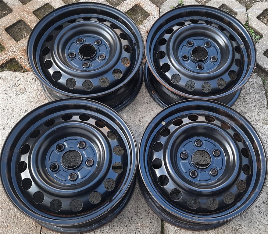 5x114.3 Gyári Lemezfelni 15" Suzuki, Toyota 1. kép