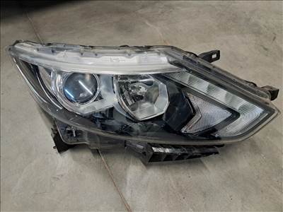Nissan Qashqai (J11) Jobb fényszóró 