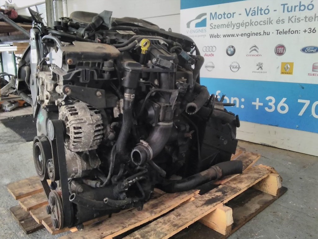 Ford UFDA bontott motor  2. kép