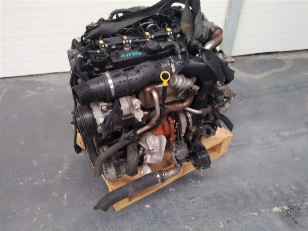 Opel 1,7CDTI A17DTE komplett bontott motor  2. kép