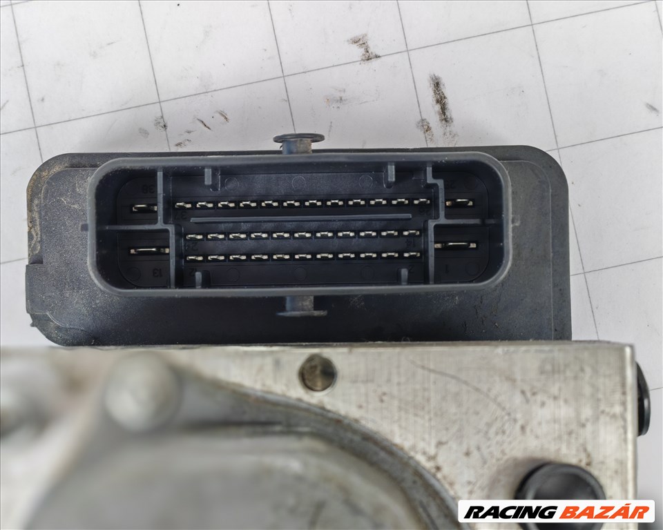 Renault Zoe ABS kocka  476609473r 7. kép