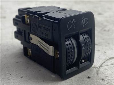 VW GOLF IV Fényszórómagasság Állító Kapcsoló