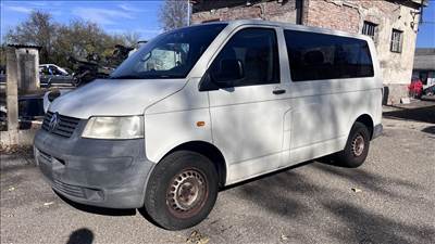 Volkswagen Transporter T5 2,5 TDI Busz bontott alkatrészei