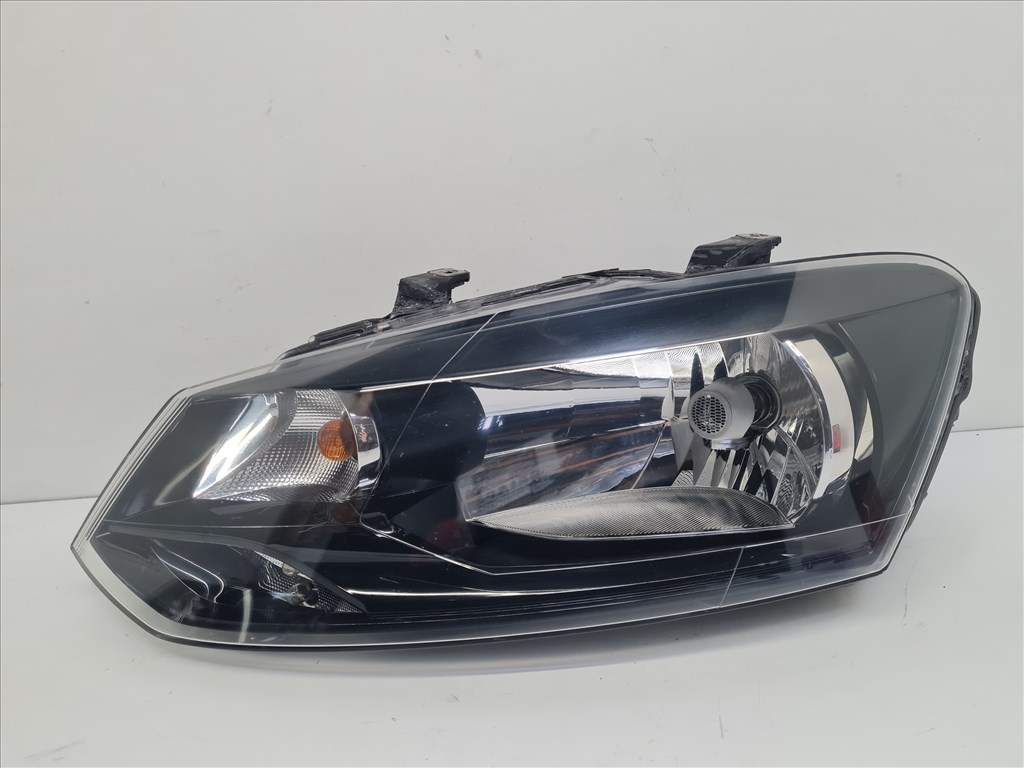 Volkswagen Polo V bal fényszóró (26793) 6r1941015e 1. kép