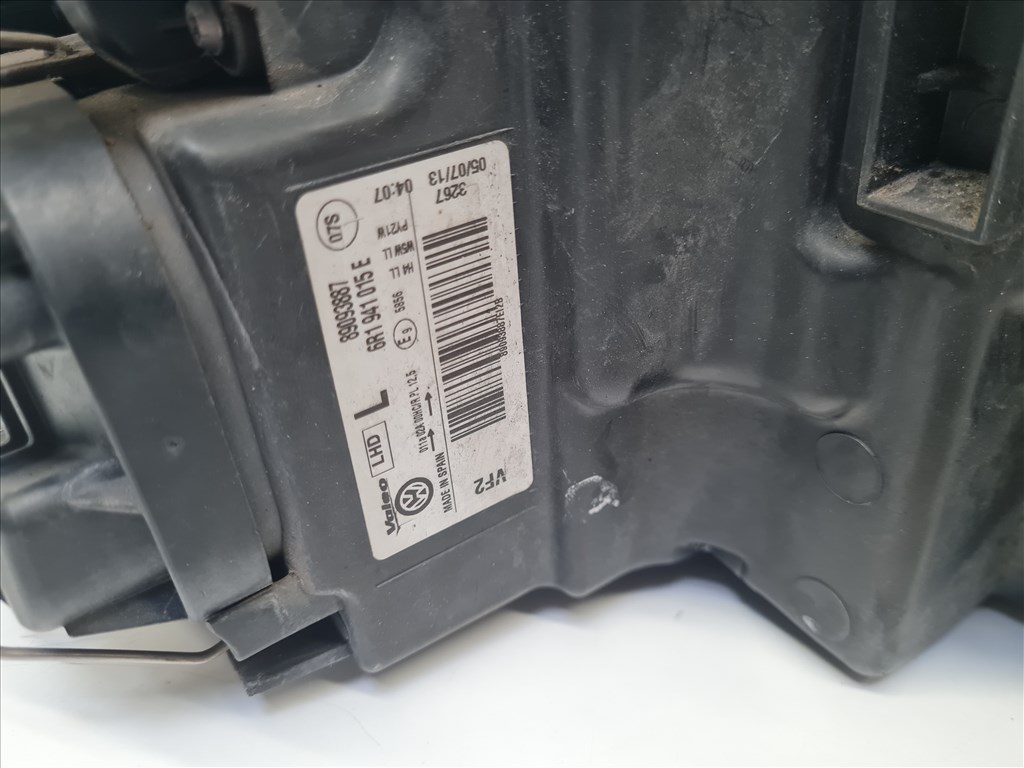 Volkswagen Polo V bal fényszóró (26793) 6r1941015e 7. kép