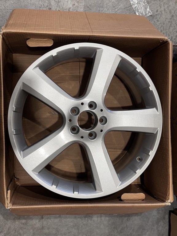 R20 Original Mercedes 8.5J ET56 - A1644011102 / A164 401 1102 1db alufelni felni 1. kép