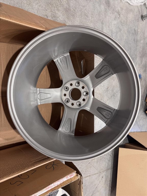 R20 Original Mercedes 8.5J ET56 - A1644011102 / A164 401 1102 1db alufelni felni 7. kép