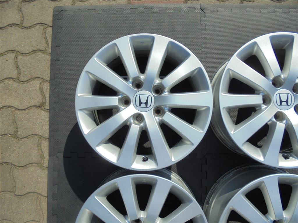 16-os Honda gyári alufelni újszerű állapotban eladó 2. kép