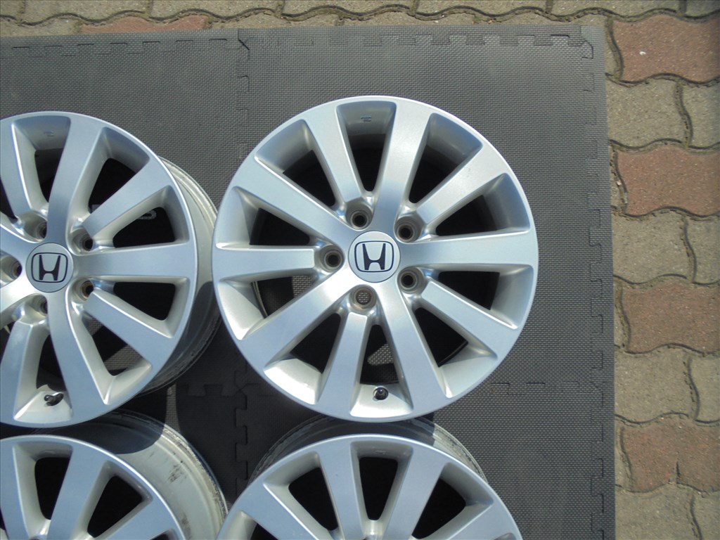 16-os Honda gyári alufelni újszerű állapotban eladó 4. kép