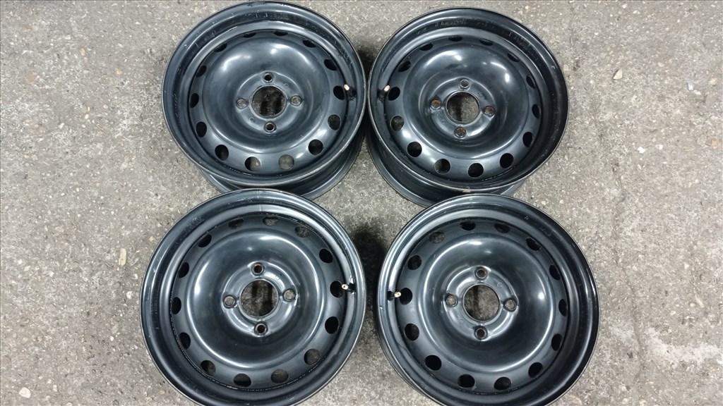  4x108 lyukosztású 5,5JJ 14" használt (gyári felni) lemezfelni 1. kép