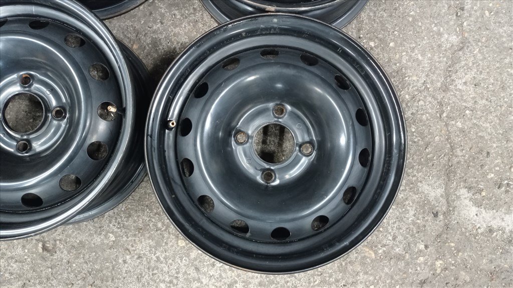  4x108 lyukosztású 5,5JJ 14" használt (gyári felni) lemezfelni 2. kép