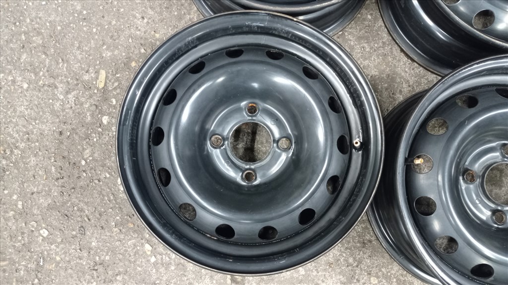  4x108 lyukosztású 5,5JJ 14" használt (gyári felni) lemezfelni 5. kép