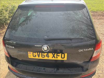 Skoda Octavia III Csomagtér ajtó LF9R