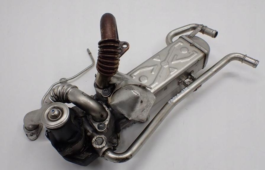 Skoda Fabia II, Audi A1, Audi A3 1.6 TDI CAY, CAYA, CAYB, CAYC EGR szelep, EGR hűtő 03l131512ce 03L131512CE 1. kép