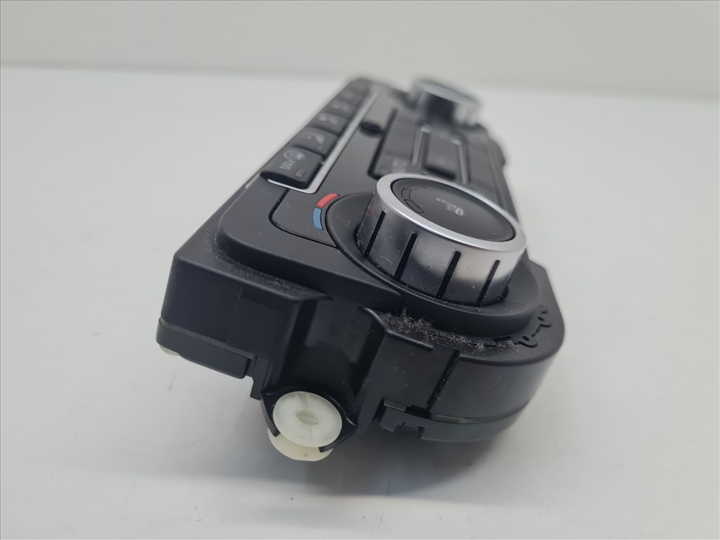 Volkswagen Golf VI fűtéskapcsoló (27227) 5k0907044bt 5. kép