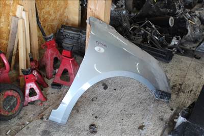 Suzuki Swift IV Jobb első sárvédő 